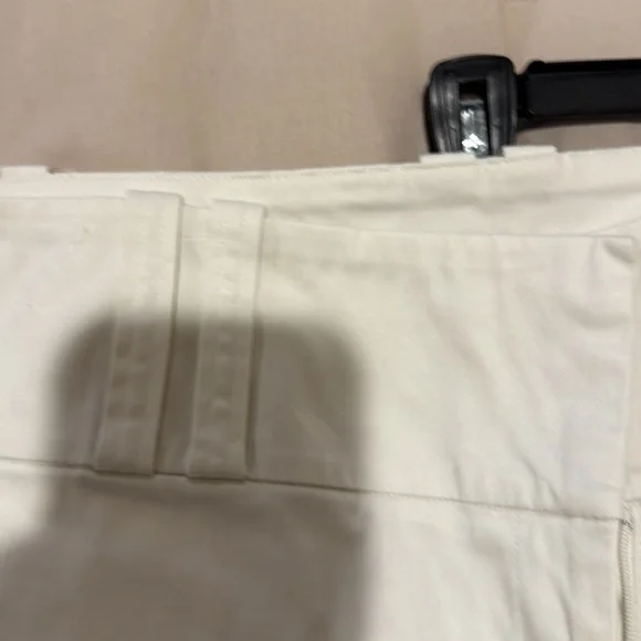 INC International Concepts Cream Women's Bermudas - Picture 10 of 10